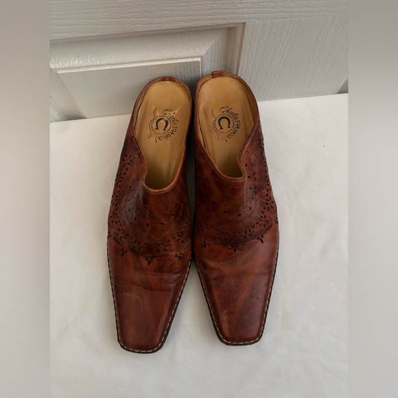 Charlie Horse Tooled Leather Western Mules Women’s Size 8B Slip-On Cowboy Heel - Picture 4 of 10